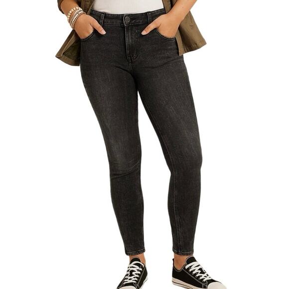 Lane Bryant Mid-Rise Super-Stretch Skinny Jeans in Black, Women’s Size 22. - Picture 1 of 5